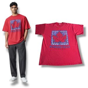 Men’s World Pro Niagara Falls Canada Maple Leaf T-Shirt